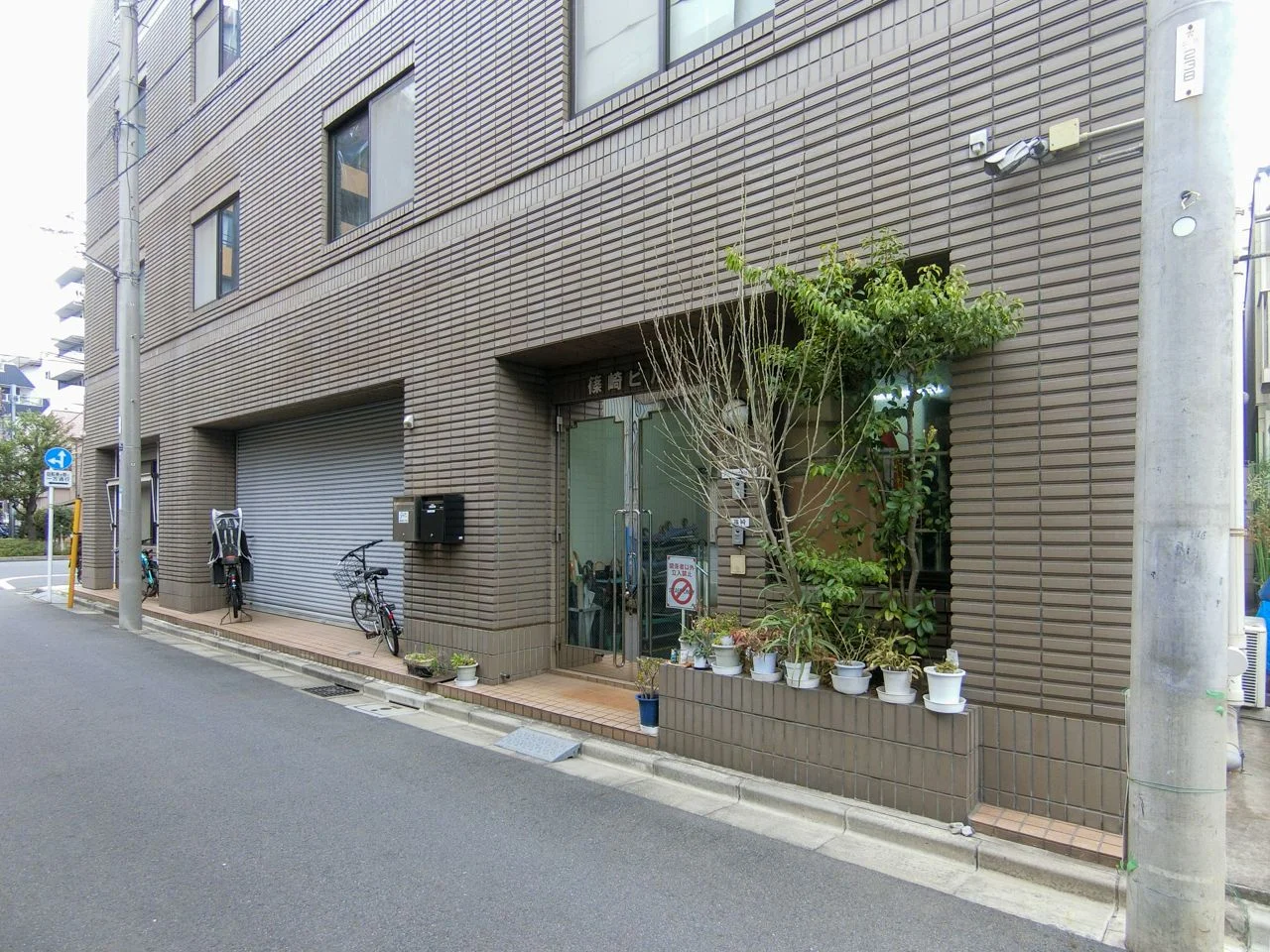 篠崎ビル 1 エントランス 3