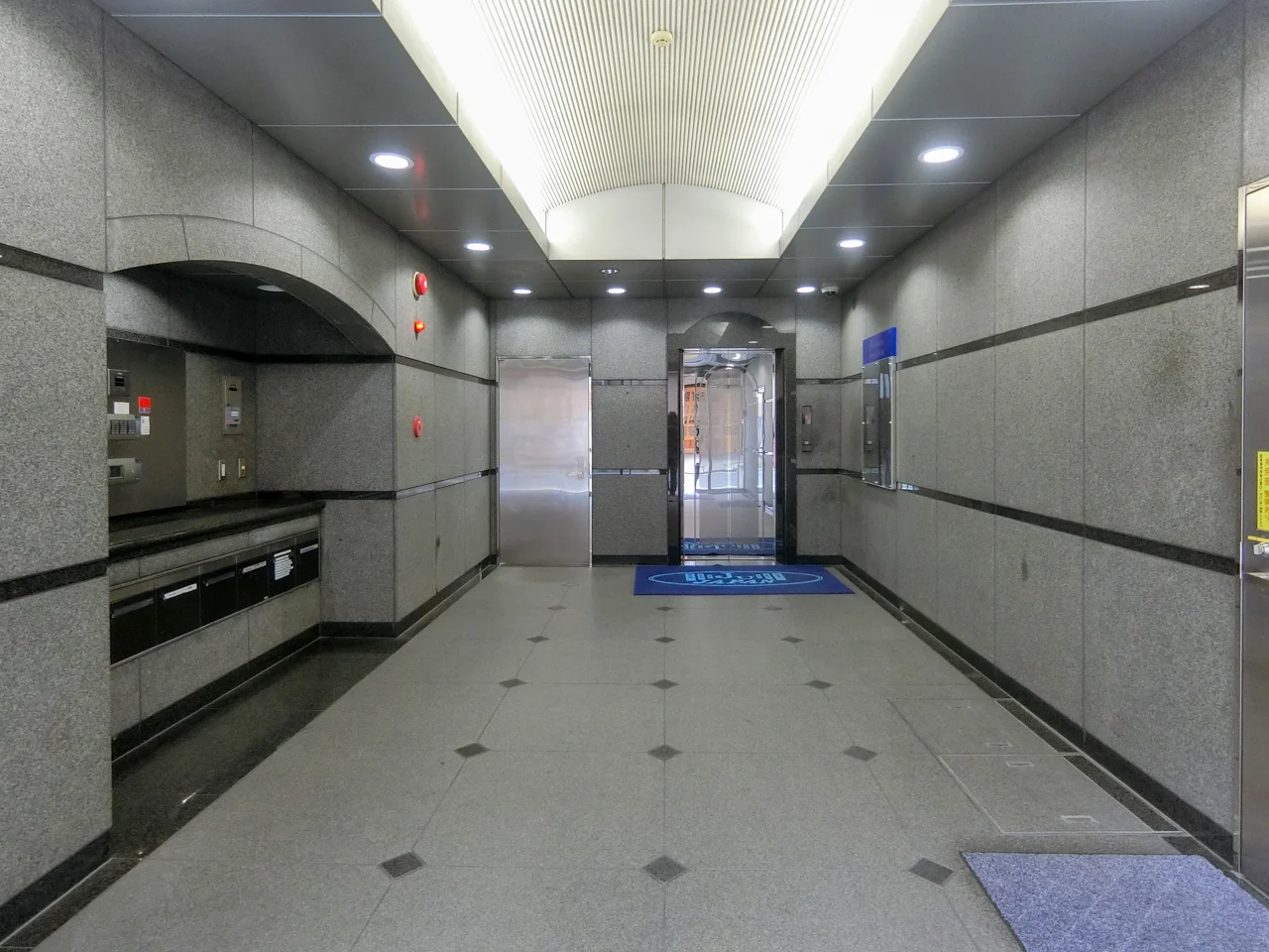 JU KINSHICHO NORTH TOWERビル 7 エントランス 4