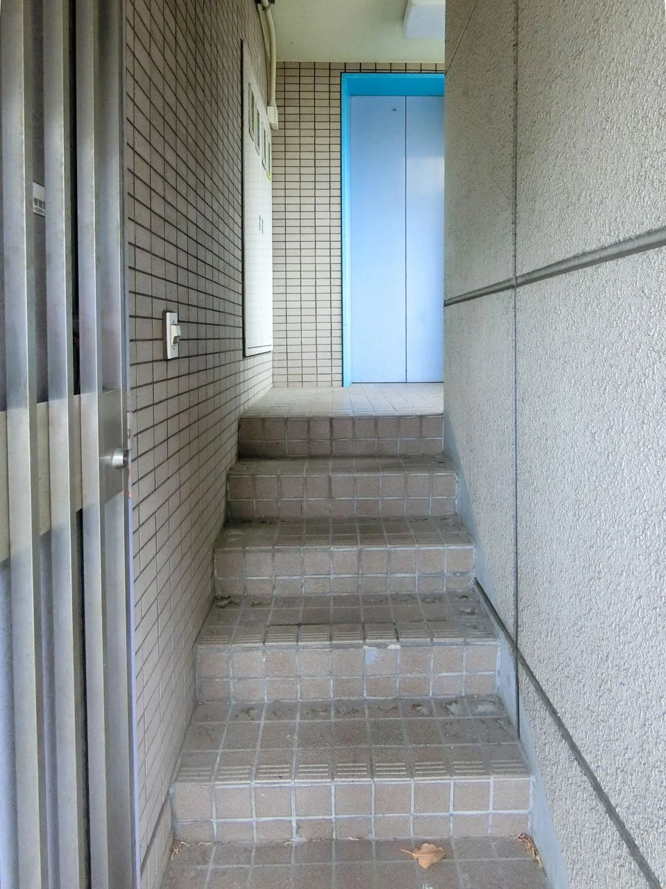 上野ビル 3 エントランス 7