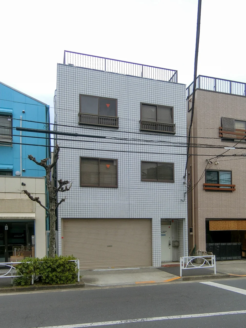 権東ビル 1階から3階1棟貸し 外観 1