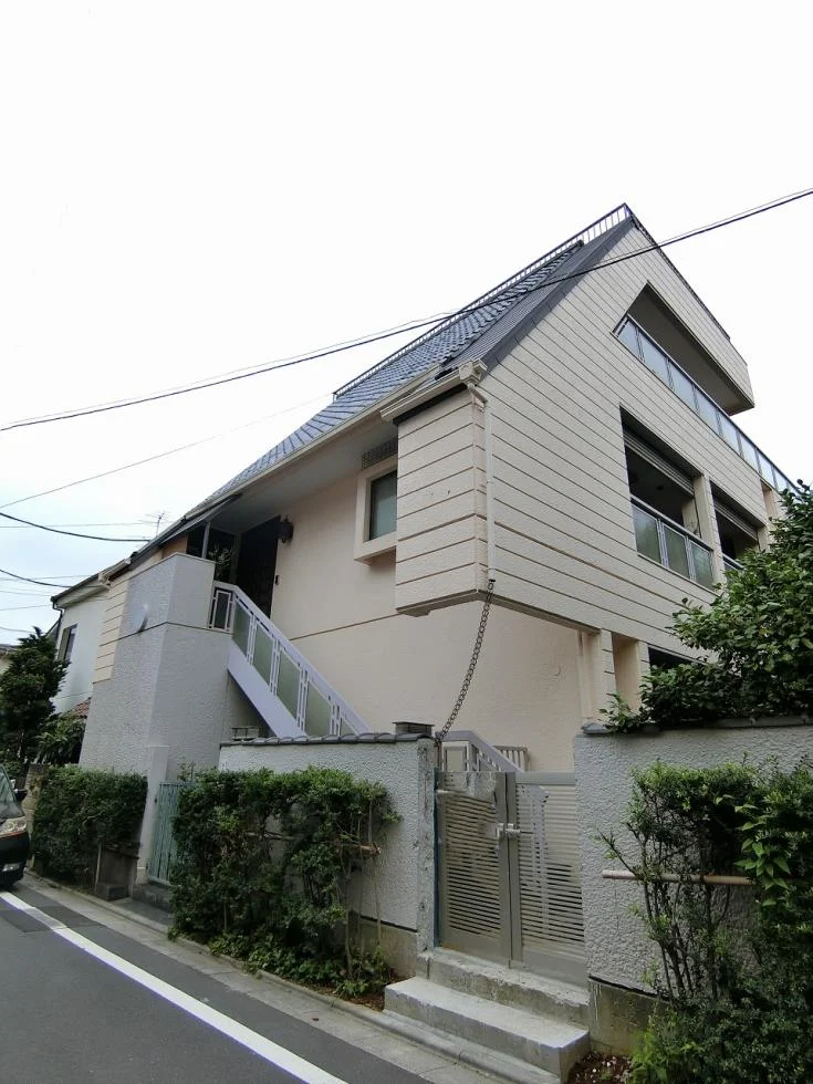 上野桜木1階店舗・事務所 1 外観 2