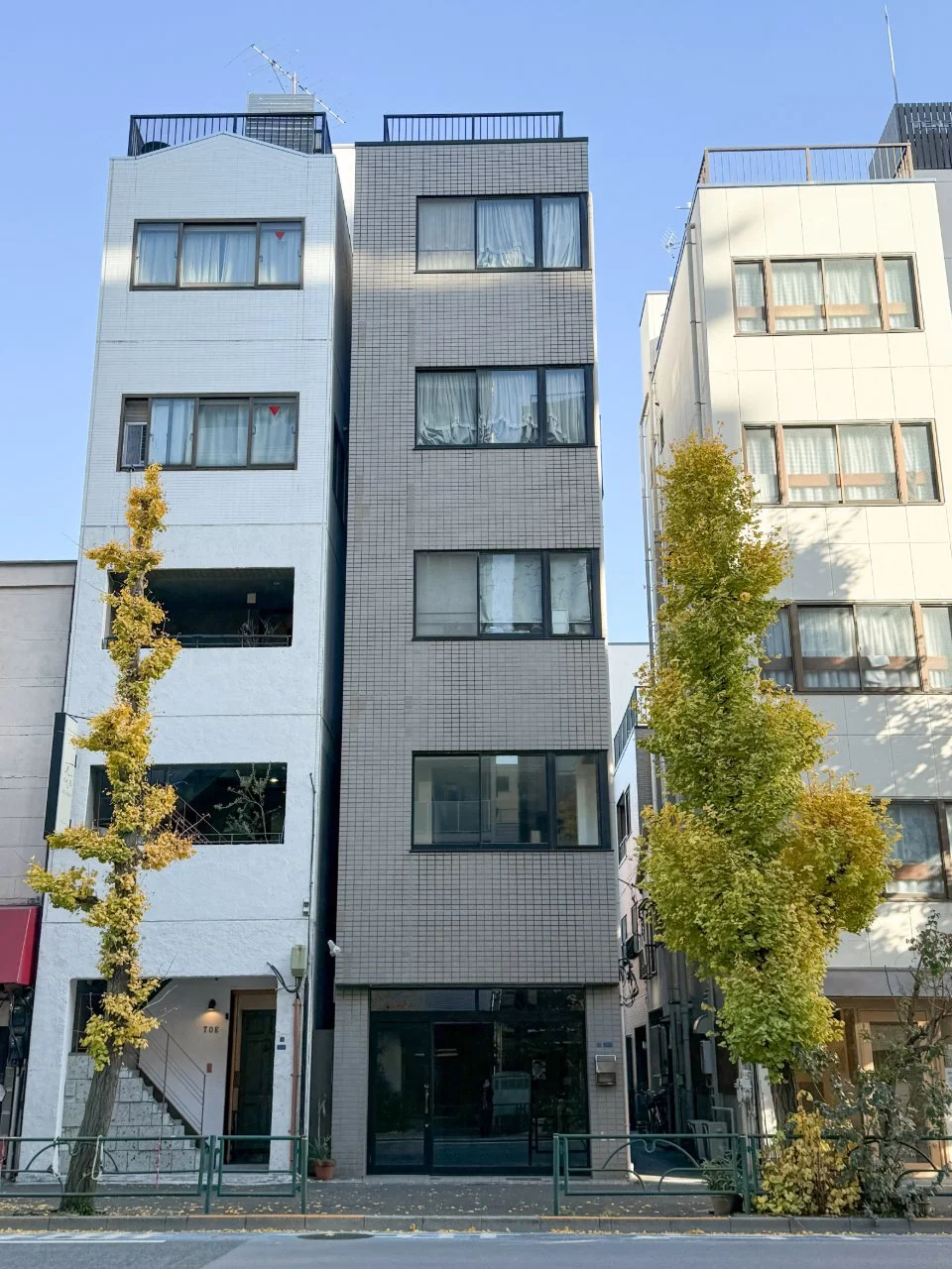 横山ビル 2 外観 1