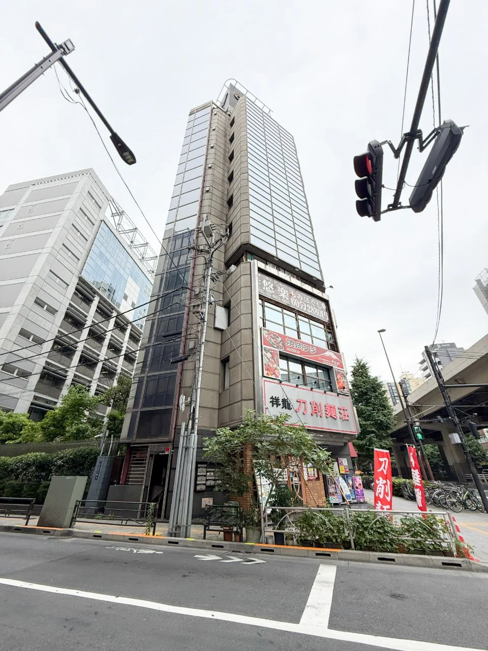 上野逸品館ビル 9 外観 2