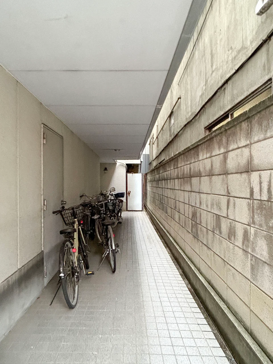 土屋ビル 2 エントランス 5
