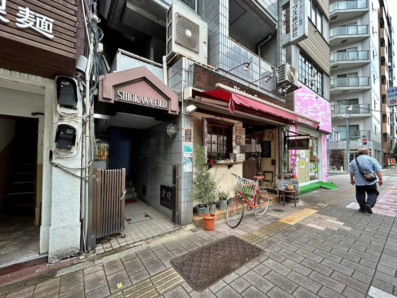 塩川ビル 6 エントランス 8
