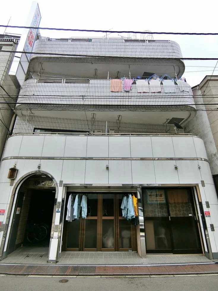 伊藤ビル B1 外観 4