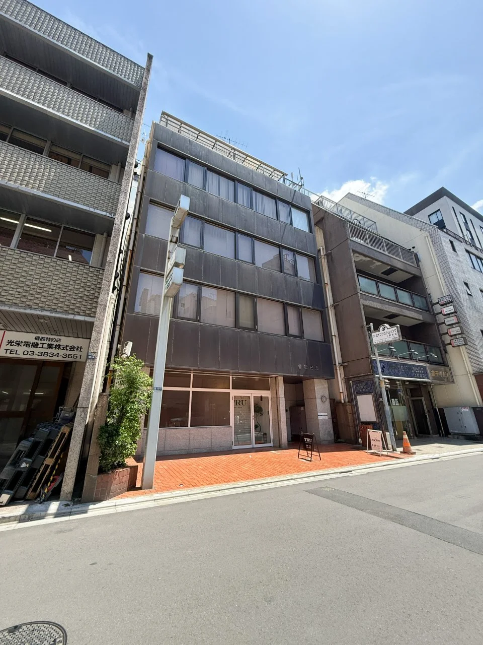 曽我ビル 1 外観 2