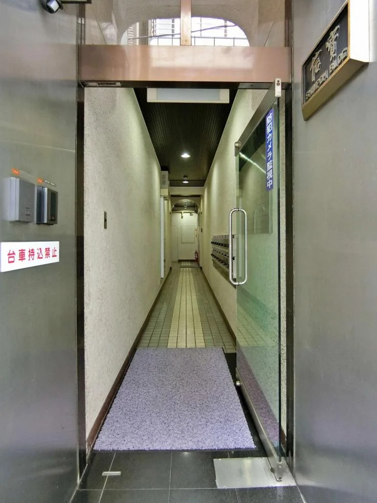 信宝ビル 2 エントランス 4