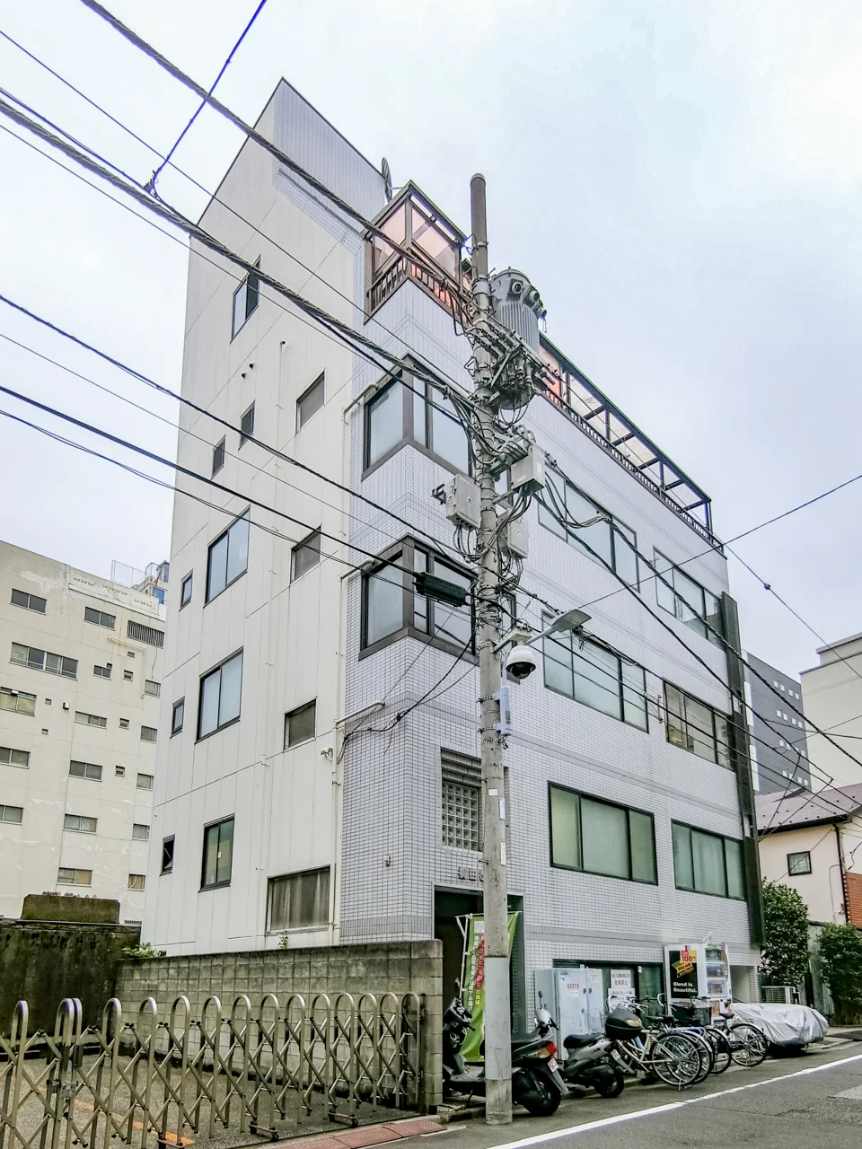 梅田ビル 2 外観 2