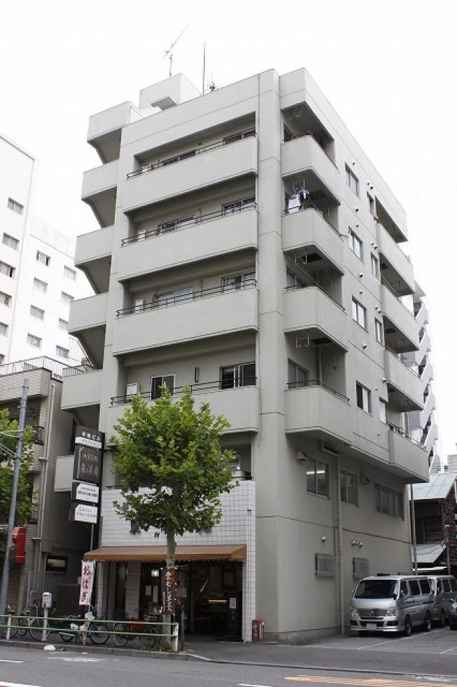 平岡ビル 2 外観 4