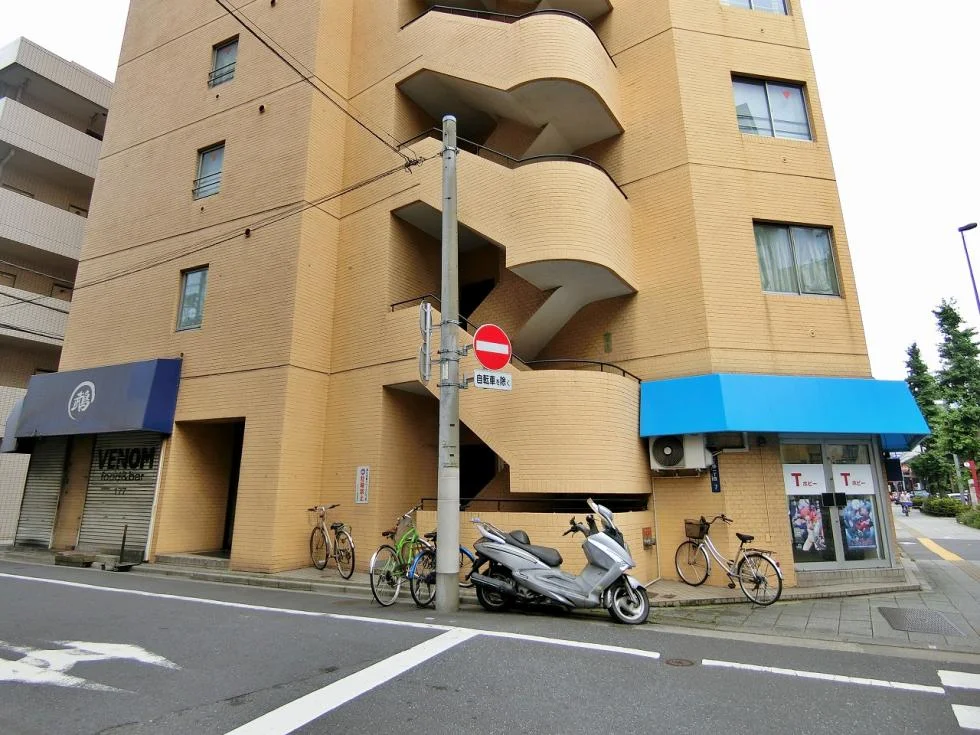 プチモンド上野ビル 2 外観 2