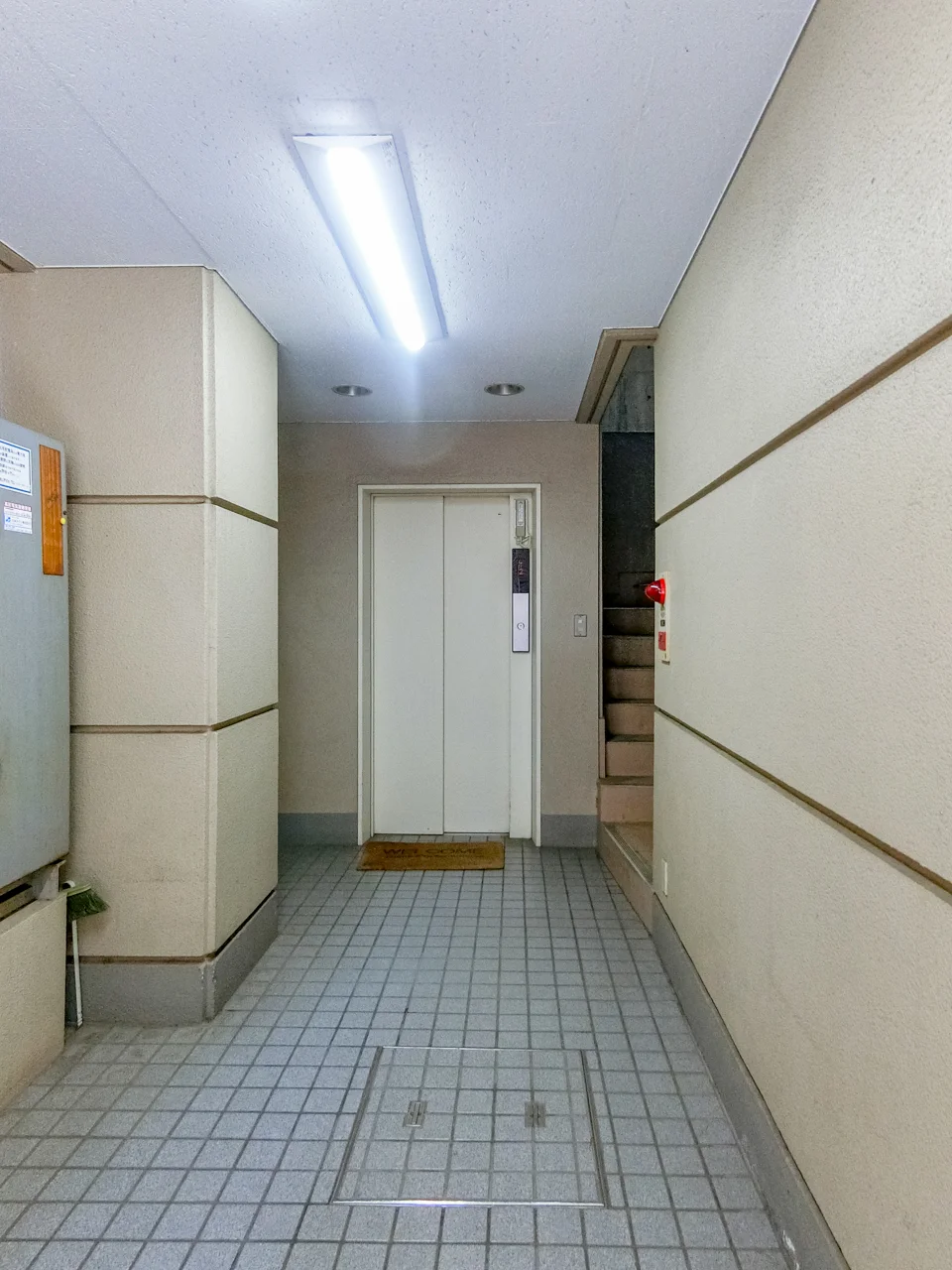 出口ビル 2 エントランス 7