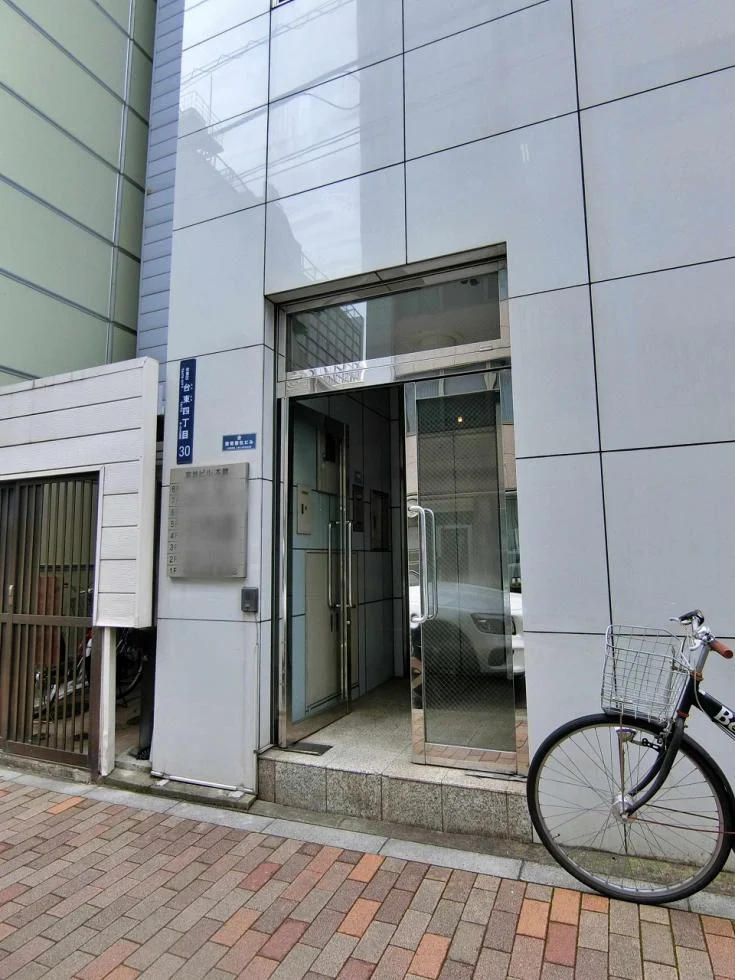 宮地ビル本館 4 エントランス 3