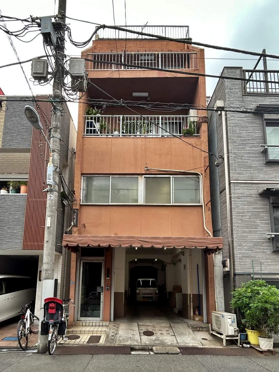漆原ビル 2 外観 1