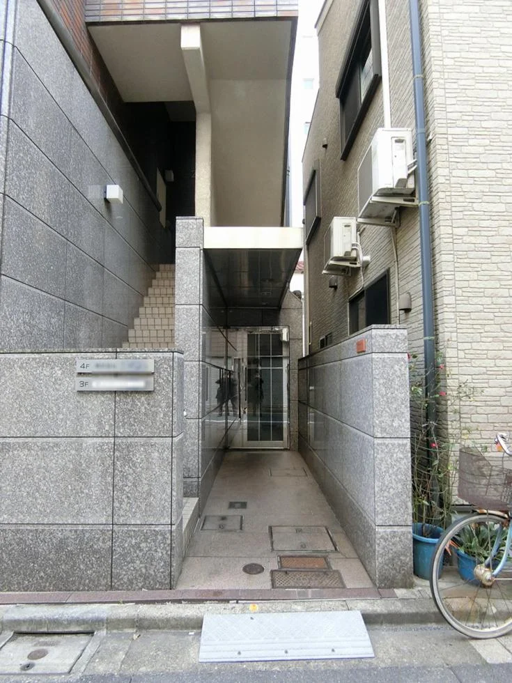 芹澤ビル 3 エントランス 3