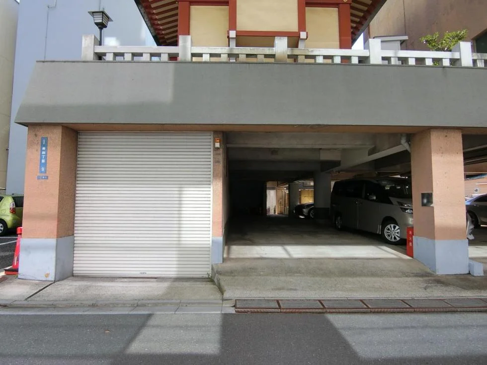 台東区寿4丁目貸倉庫 B1 エントランス 7