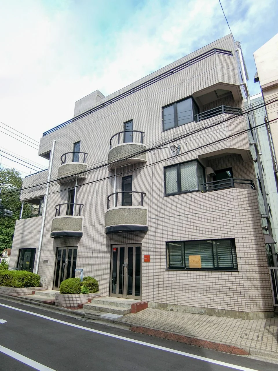 花輪ビル 1 外観 2