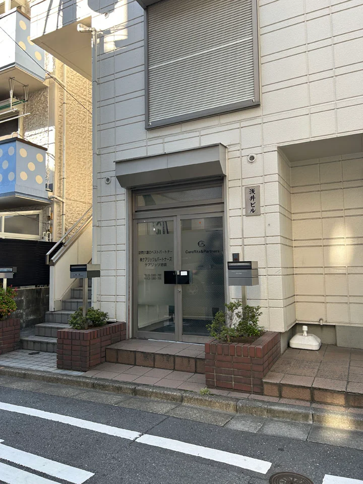 浅井ビル 2 エントランス 3