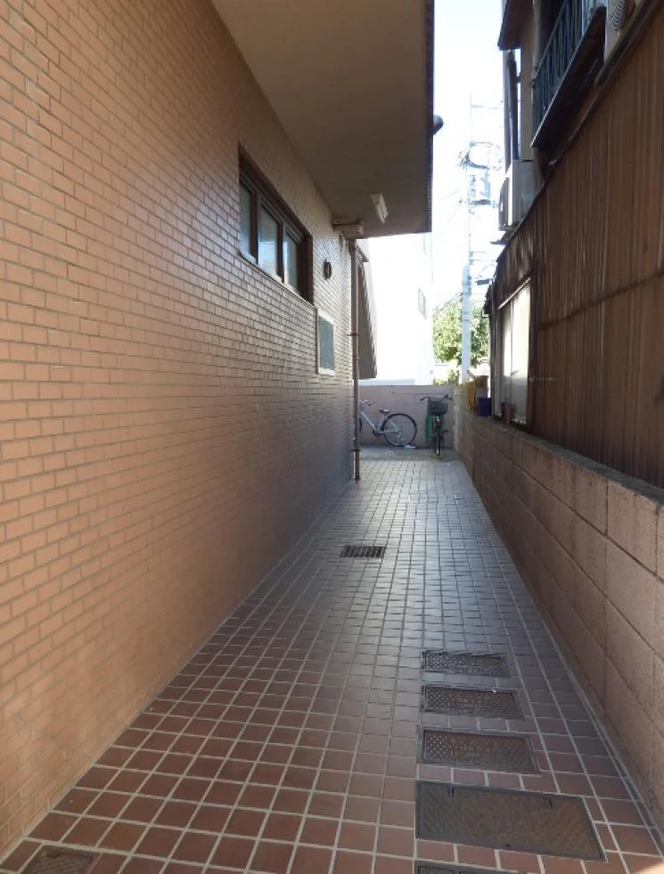 ルミエール千川 1 エントランス 3