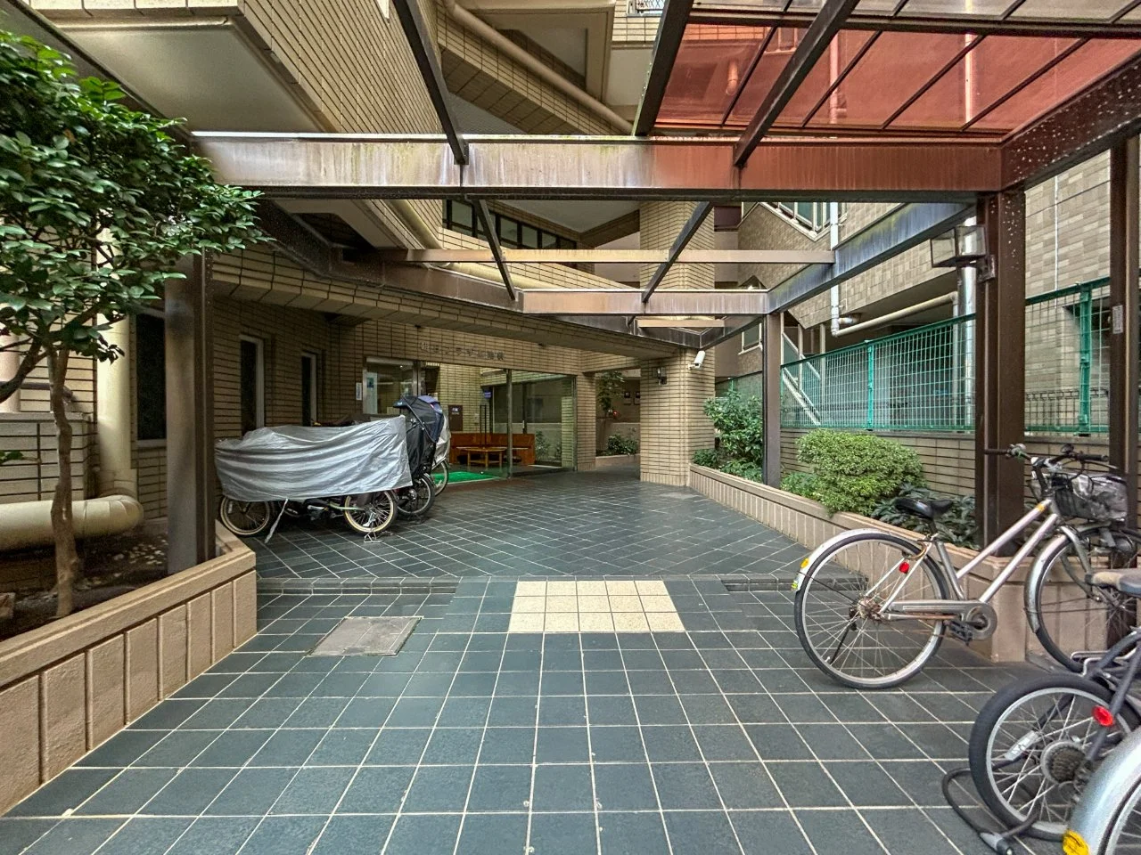 朝日プラザ東池袋ビル 1 エントランス 4