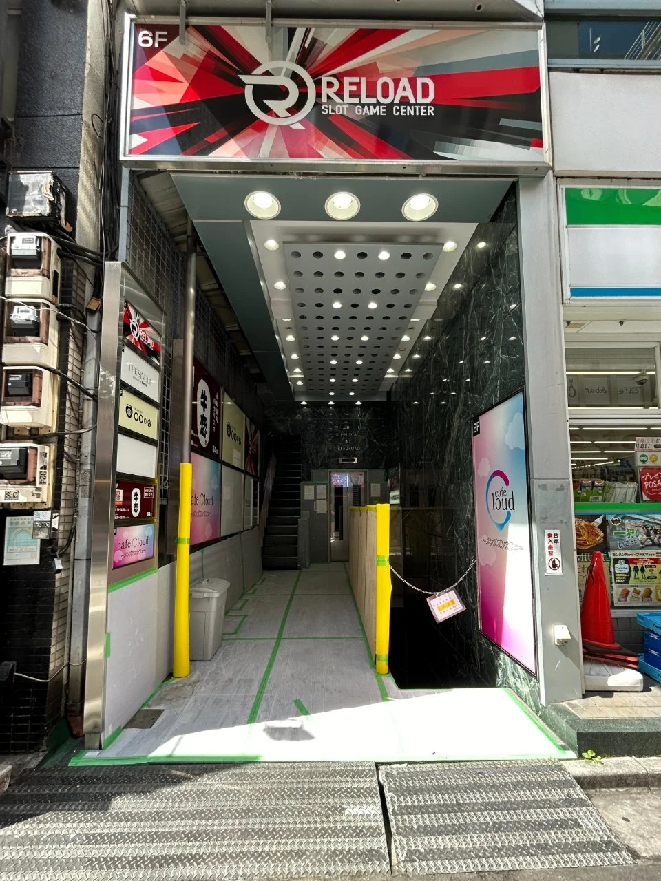THE KINDAI 7 IKEBUKURO(ザ・キンダイ7池袋) 2 エントランス 3