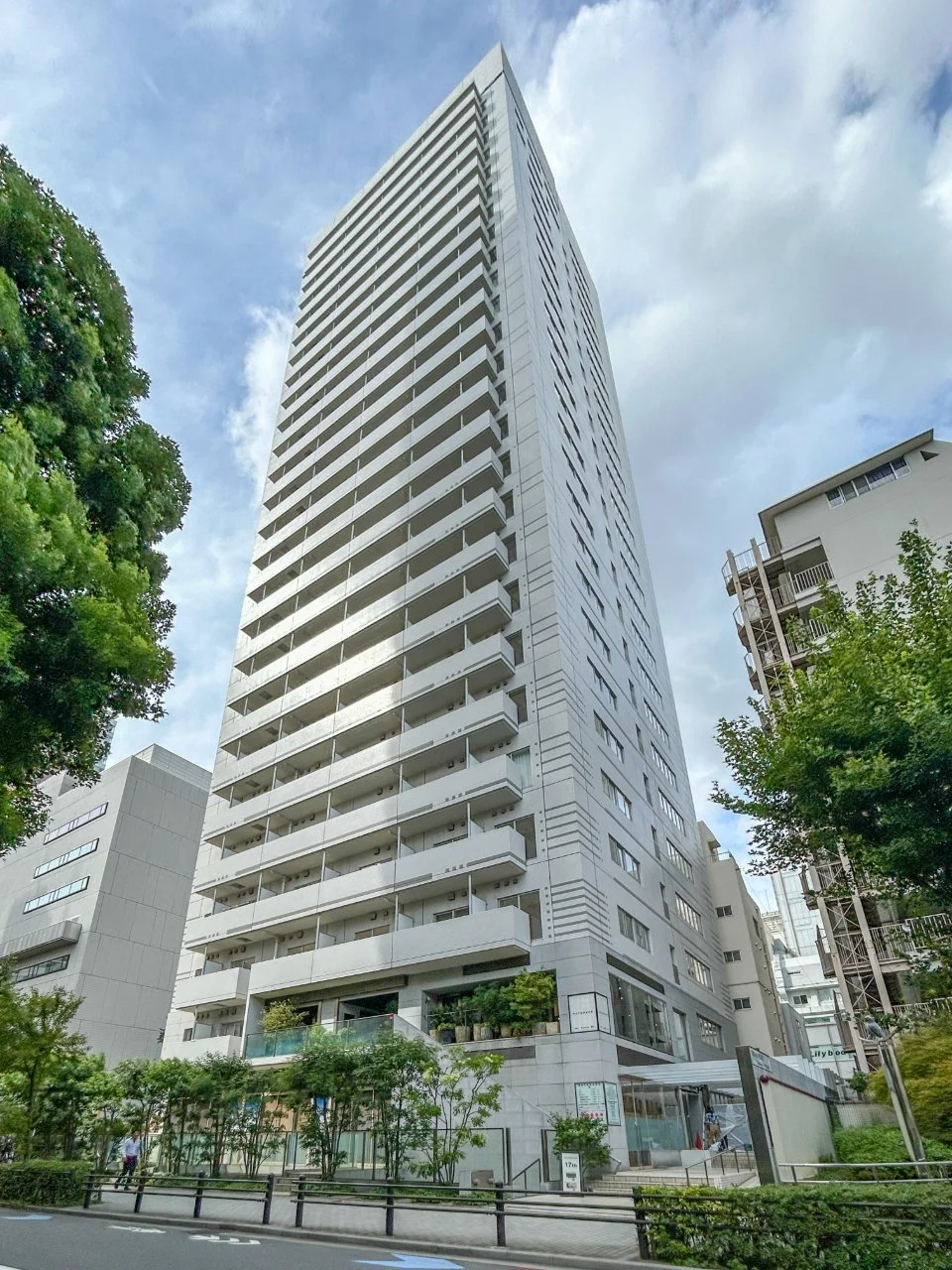 アーバンフラッツ池袋プレミアム 24 外観 2