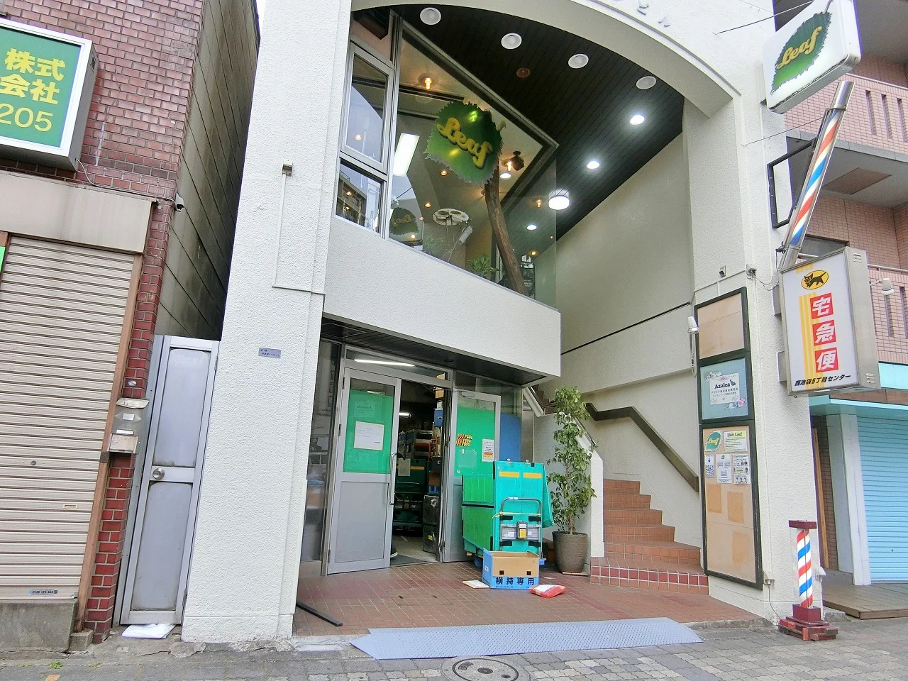 西池ゴールデンビル 3 エントランス 4