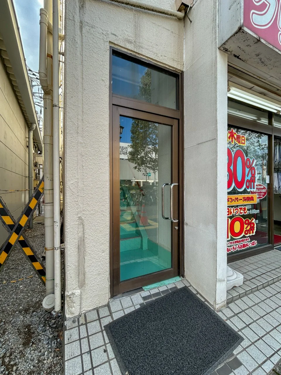 岩田ビル 2 エントランス 3