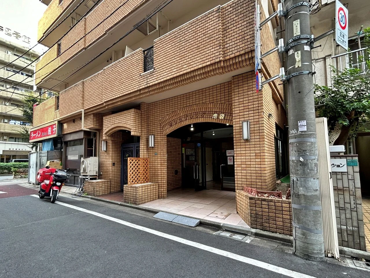 サンスプレンダー池袋 3 エントランス 3