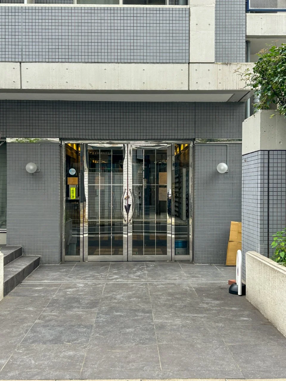 フソー・レジデンス B1 エントランス 3