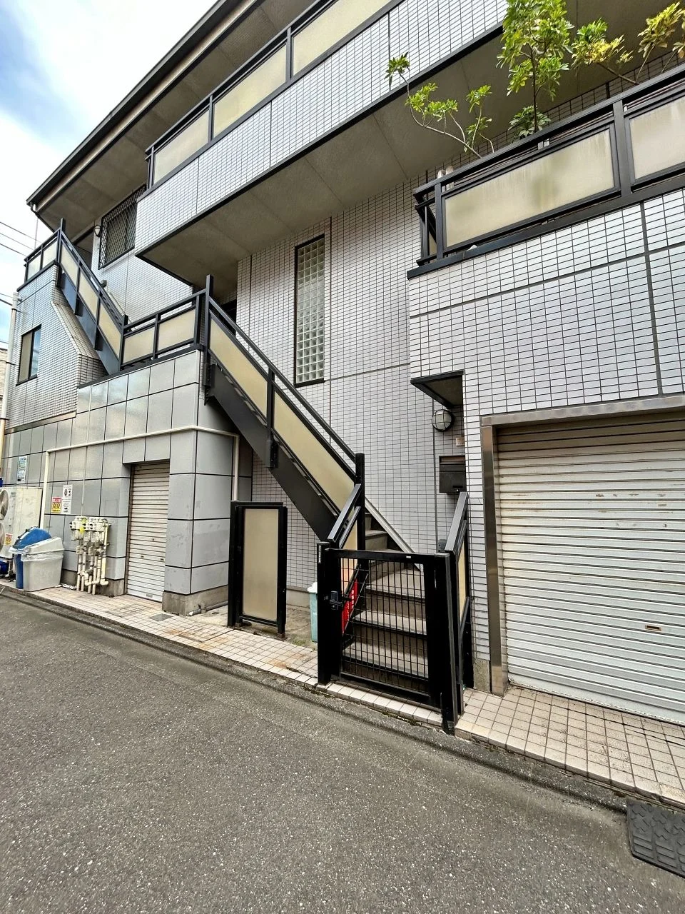 伊勢宗ビル 1 エントランス 3