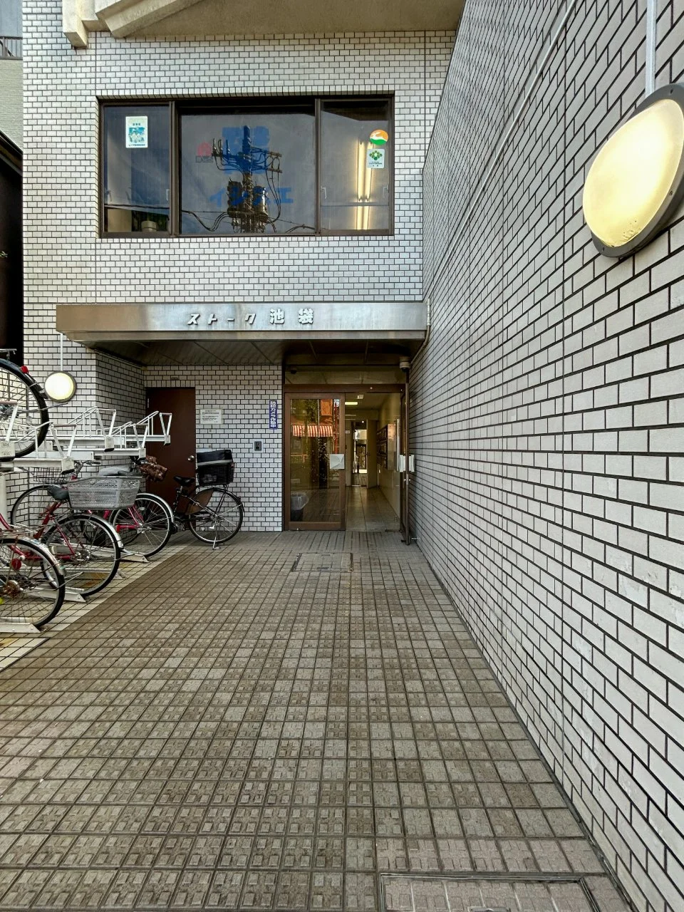 ストーク池袋 2 エントランス 3