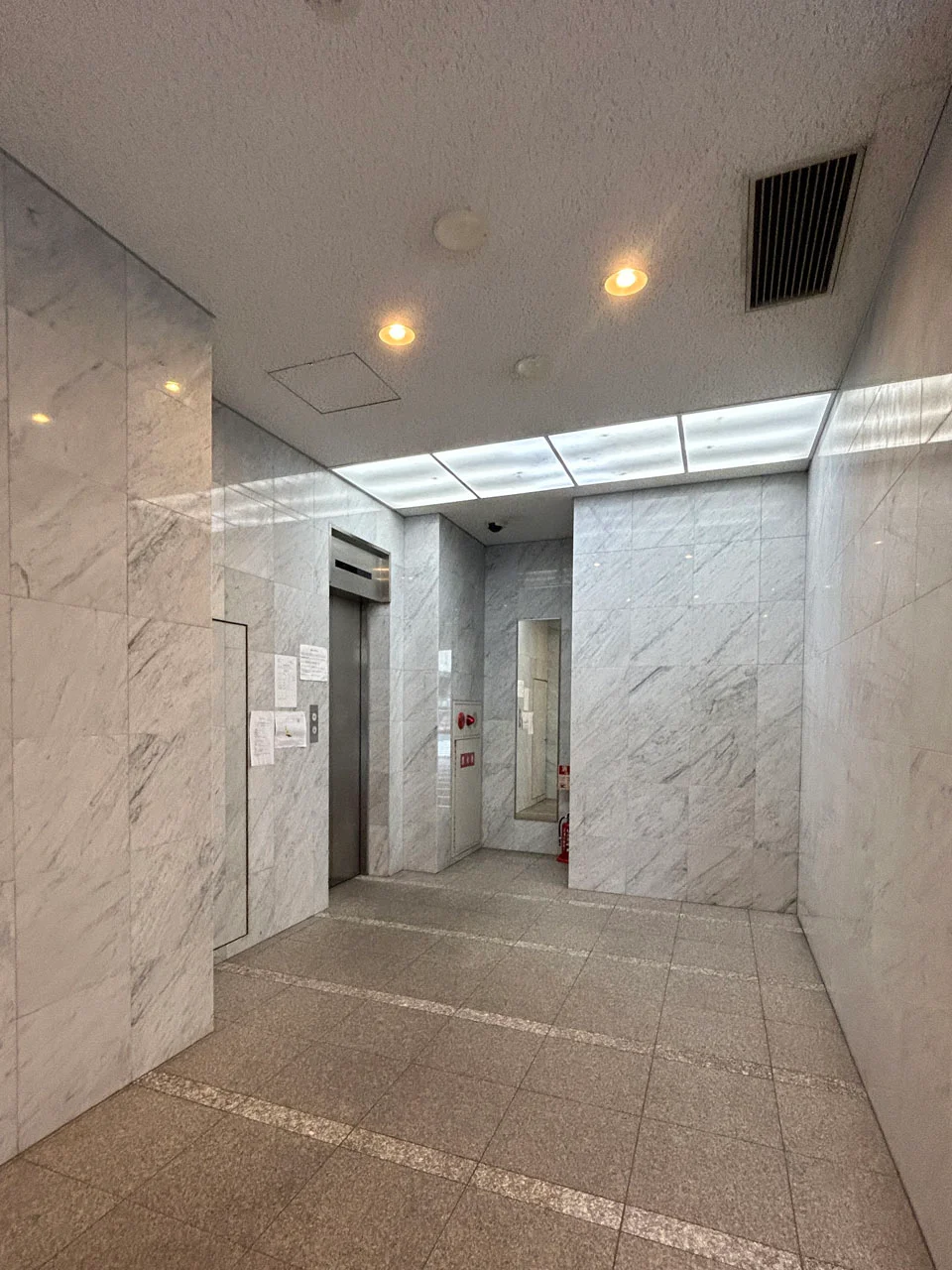 福岡天神1丁目ビル - 画像1