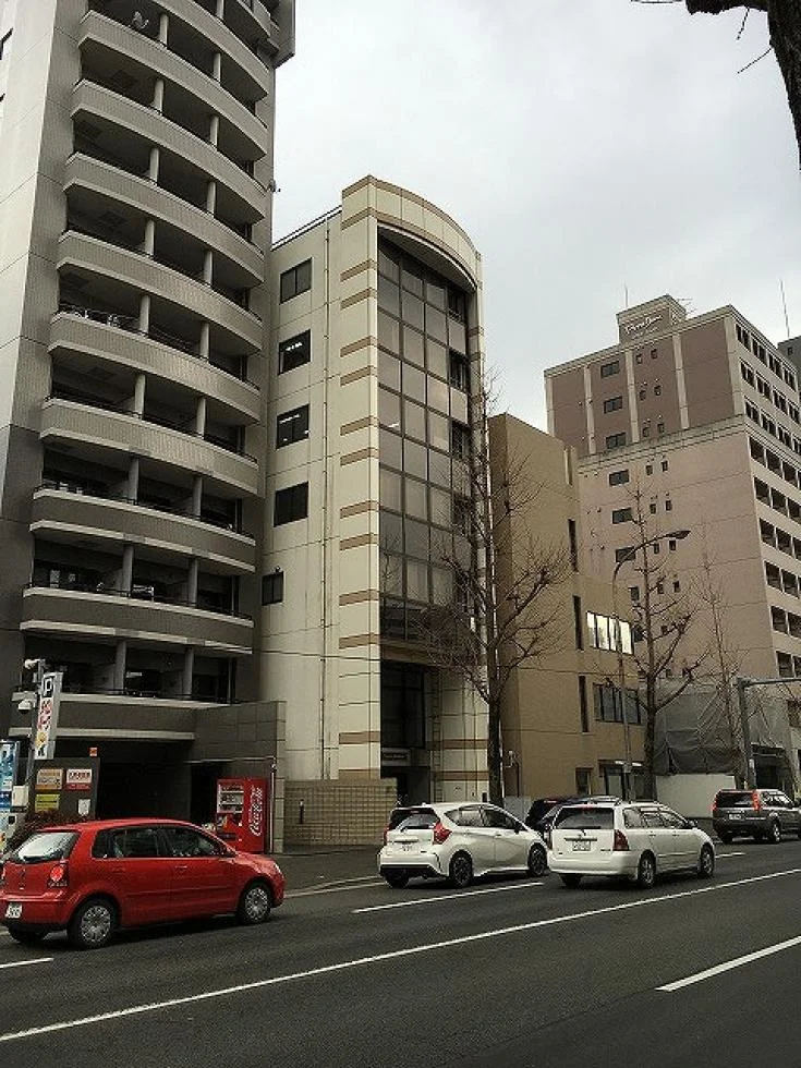 フェニックス美野島ビルディング 4