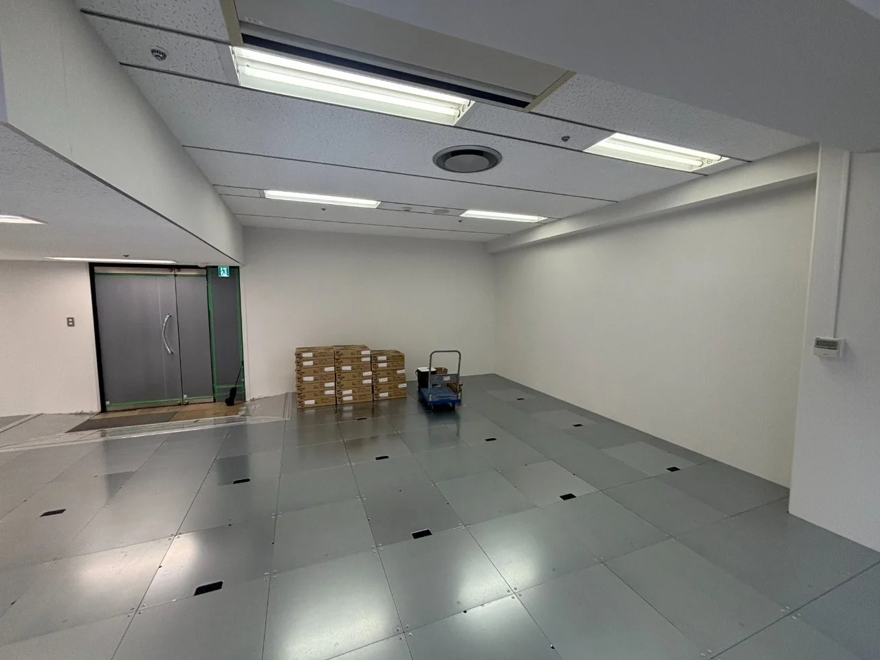 大博多ビル 7 執務室 20